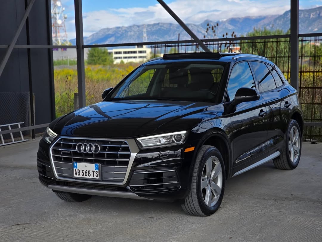 Ne shitje ⤵️
● Audi Q5 - 2.0T/2018 Quattro ●
▪︎ Motorri 2.0Benzin
▪︎ 62,000 Milje te certifikuara (Me Garanci) ✔️
▪︎ Full Panorma
▪︎ Adaptive cruise control (with Stop&Go function)
▪︎ Drive Select Efficiency/Comfort/Auto/Dynamic/Individual
▪︎ Eco Auto Start-Stop (fiket ne semafor)
▪︎ Sallon lekure
▪︎ Sendiljet elektrike + Memorie+ Fryrje/Shfryrje
▪︎ Sendiljet me ngrohje
▪︎ Kamera parkimi
▪︎ Sensor Dritash / Sensor shiu
▪︎ Larje feneresh
▪︎ Komanda ne timon / Timoni me ngrohje
▪︎ Limitator shpejtesie
▪︎ Klima me 4 zona
▪︎ Xhama te zinj me leje per 5 vjet !
▪︎ Xhamat te 4 elektrik / Disqe alumini
▪︎ Pasqyrat elektrike me palosje
▪︎ Radio, Player CD, DVD Player, Bluetooth,
▪︎ Dhe shume opsione te tjera...
❗Makina eshte ne gjendje perfekte nga ana motorrike dhe xhenerike, mund ta kontrolloni te mekaniku juaj me i besuar.!
▪︎ Me te drejt kontrolli te AUDI
✔Me letra targa te sapo paguara !
💰Cmimi: 20.000€ !
☎️ Cel: 0676322872
