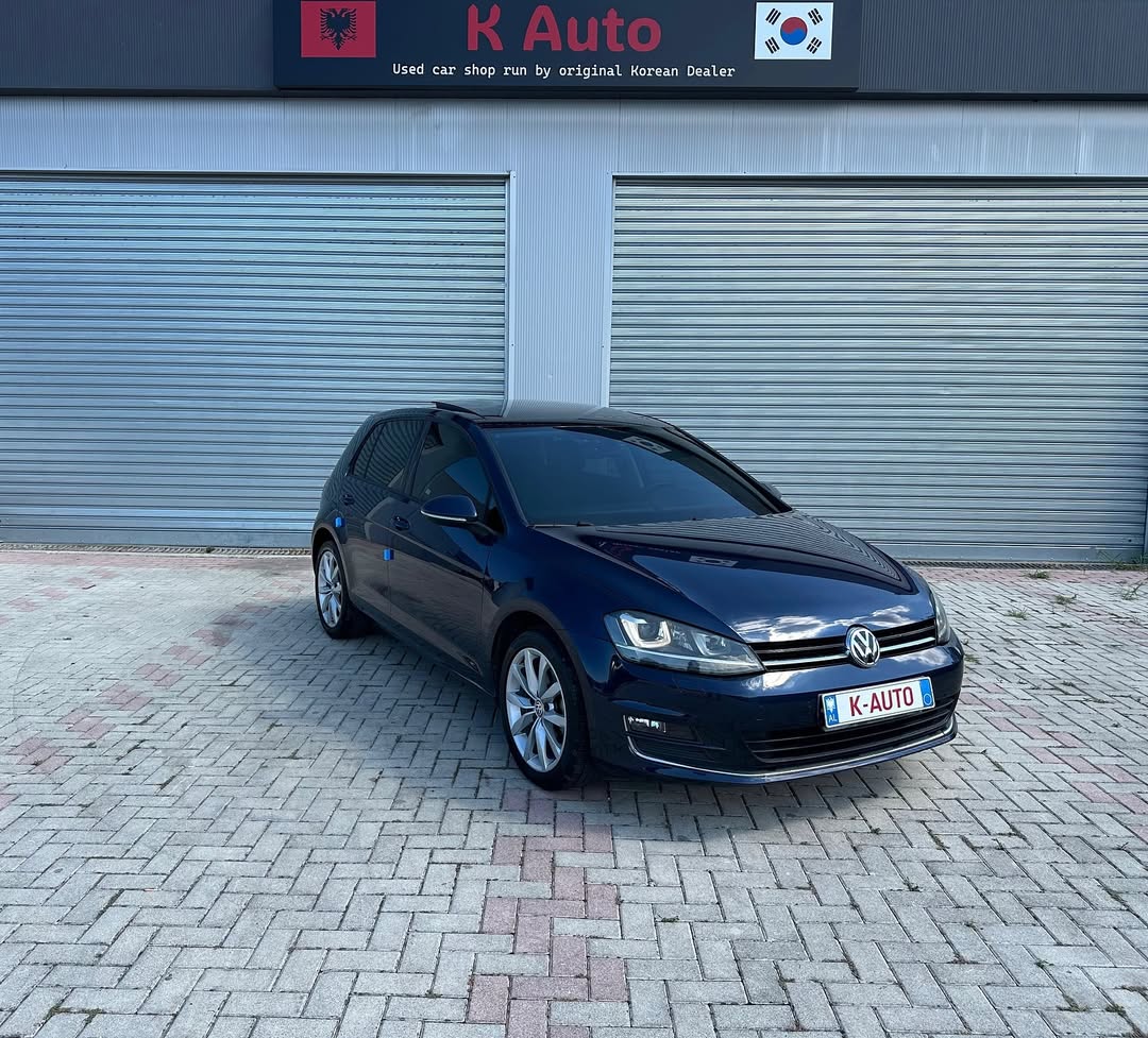 Volkswagen Golf 7
Viti 2014 / 15
Motorri 2.0 TDI Blue Motion
Karburanti Nafte
Kamio Automatike
Kilometra 190.000 km (Te certifikuara)
Dogane e Paguar (Gati per targim)

Lista e Opsioneve:
Me Baxho Xhami
Sedile Me Ngrohje
Tapiceri e Paster
Sistem ECO ( Fiket ne Semafor)
AUTO HOLD
NAVIGATOR I MADH
Bagazh Elektrik
Stopa LED
Komanda ne Timon
Sensor Parkimi + Kamere Parkimi
Bluetoth / AUX - RADIO - CD
Cruise Control
Sensor Dritash
Fener me Larje
Pasqyrat Elektrike
Air Condition Klima
Edhe shume opsione te tjera.
Code x443
Çmimi 10.300€
+355683511110