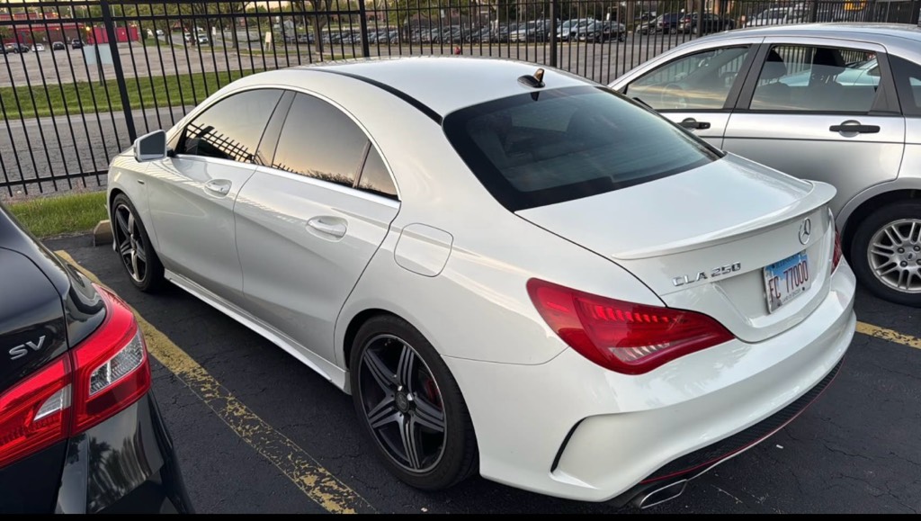 SHITET
2015 CLA C250
Kambio Automatike
80 mije milje origjinale te kontrolluara
Makina vjen nga USA
Vjen ne gjendje shume te mire me te gjitha sherbimet e sapo kryera