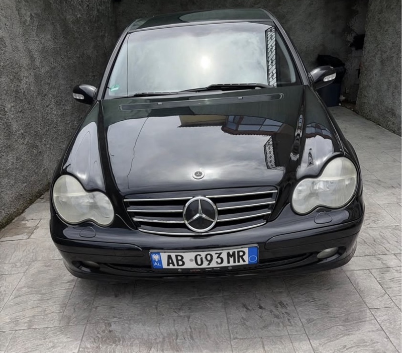 Mercedes-Benz Benzine gaz
Letra te paguara
Automat